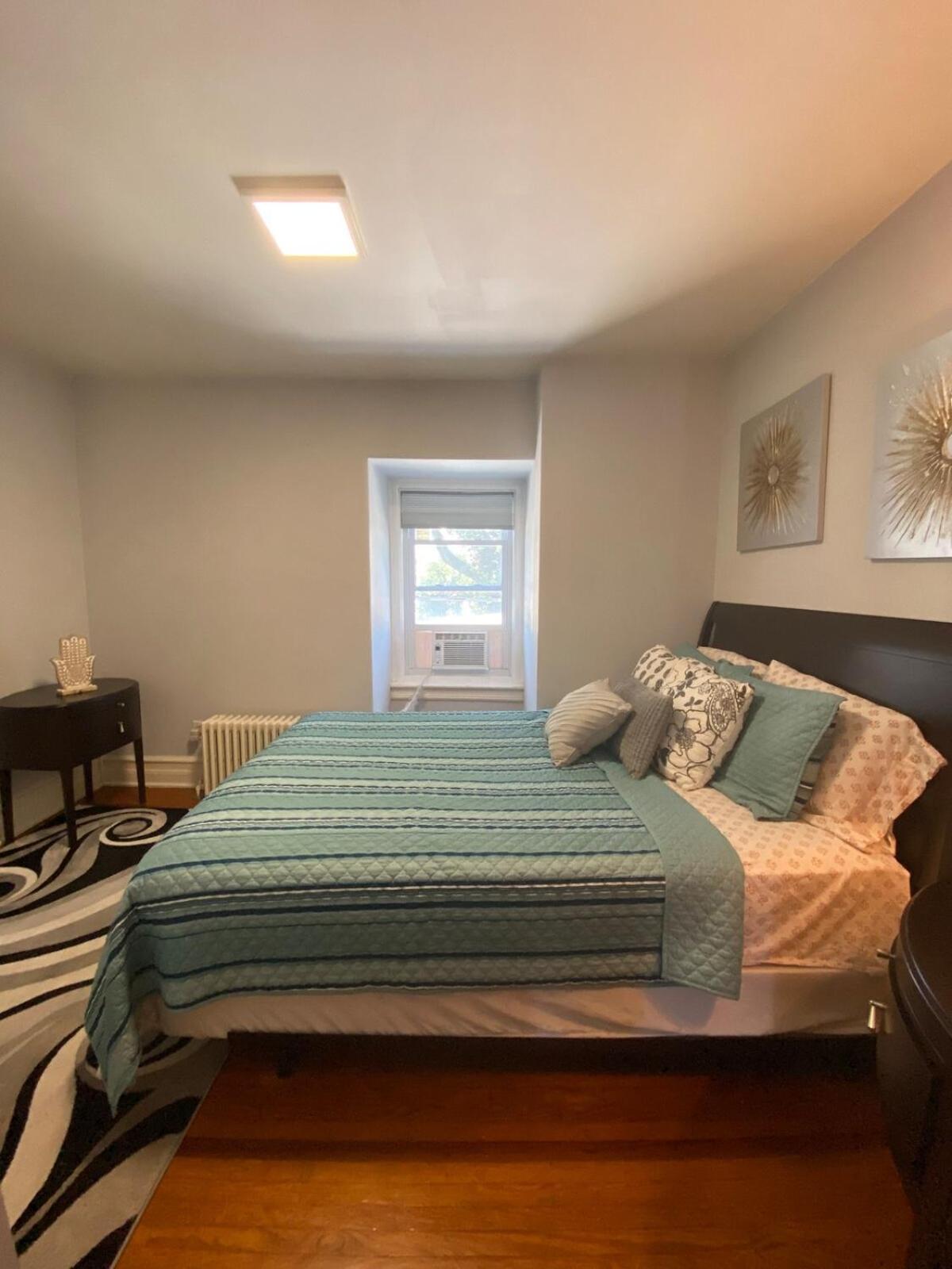 Apartment Cozy 1 Bedroom *